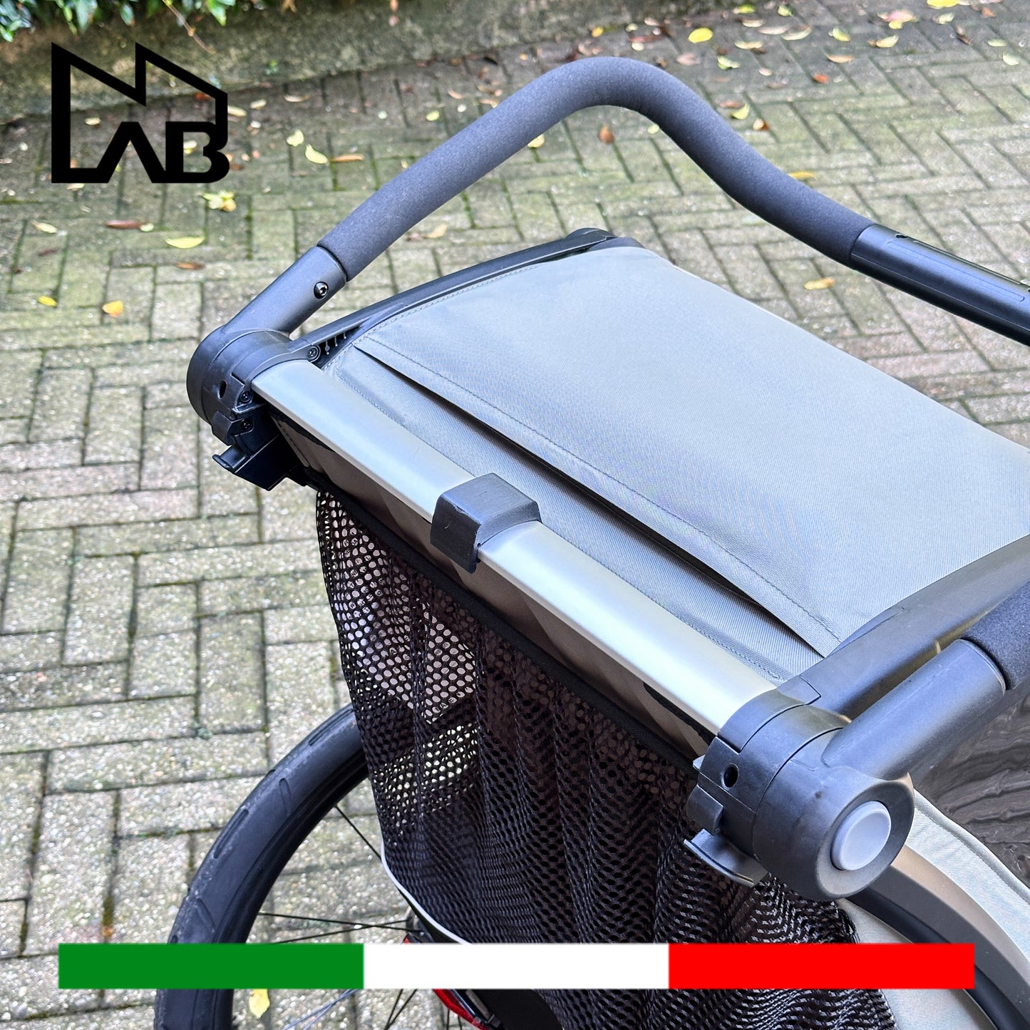84N – Versteckte AirTag-Halterung für Thule Chariot und Urban Glide Carts